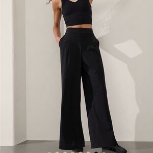 NWT Athleta Pinnacle Bone Trouser Size 18